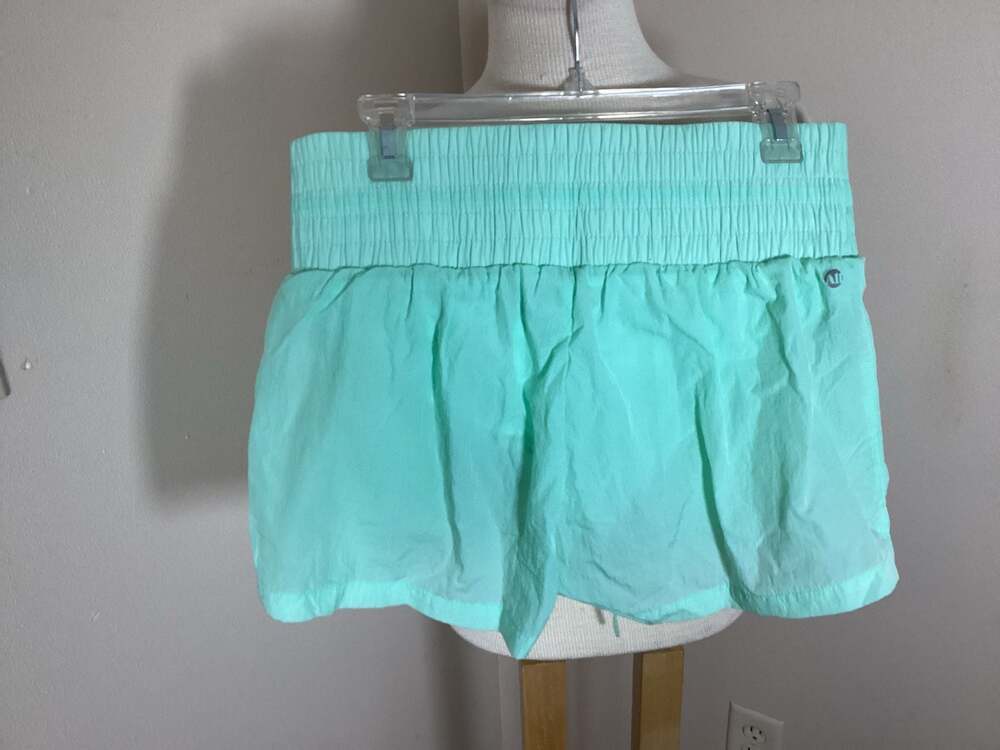 All Access Dynamic Smocked Waistband Athletic Shorts Mint Green Size S - Picture 3 of 3